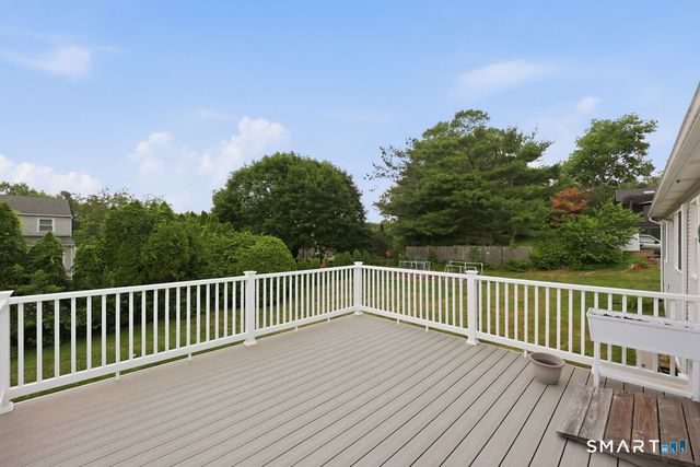 7 Dogwood Drive, Ansonia, CT 06401