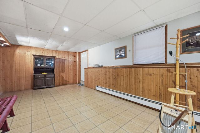 7 Dogwood Drive, Ansonia, CT 06401
