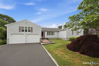 7 Dogwood Drive, Ansonia, CT 06401