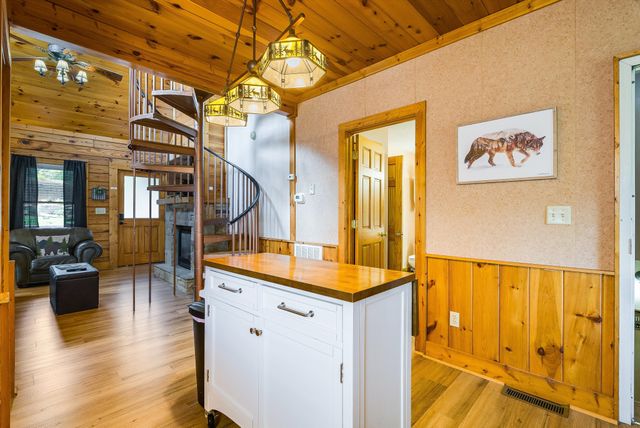 845 Golf View Blvd, Pigeon Forge, TN 37863