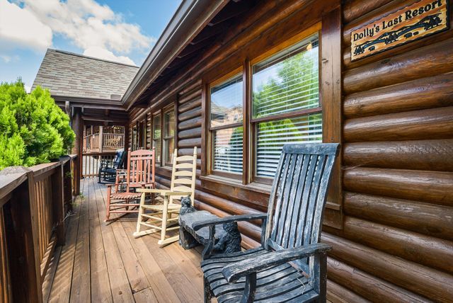 845 Golf View Blvd, Pigeon Forge, TN 37863