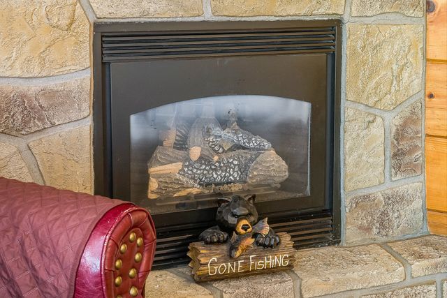 845 Golf View Blvd, Pigeon Forge, TN 37863