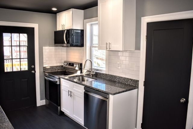 2 Sunnyside St. 2, Boston, MA 02130