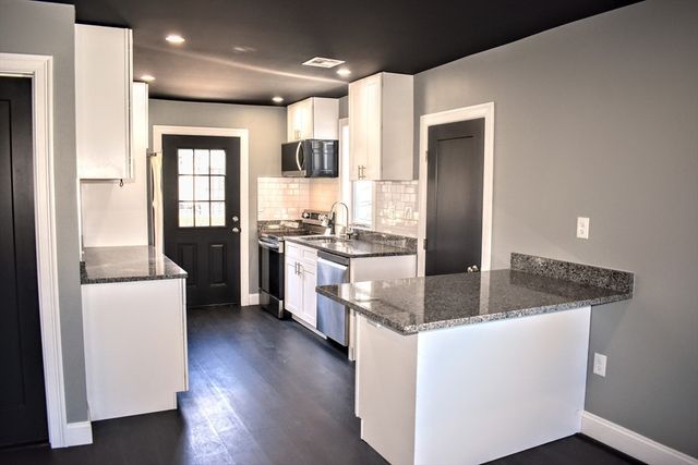 2 Sunnyside St. 2, Boston, MA 02130