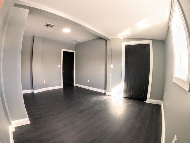 2 Sunnyside St. 2, Boston, MA 02130