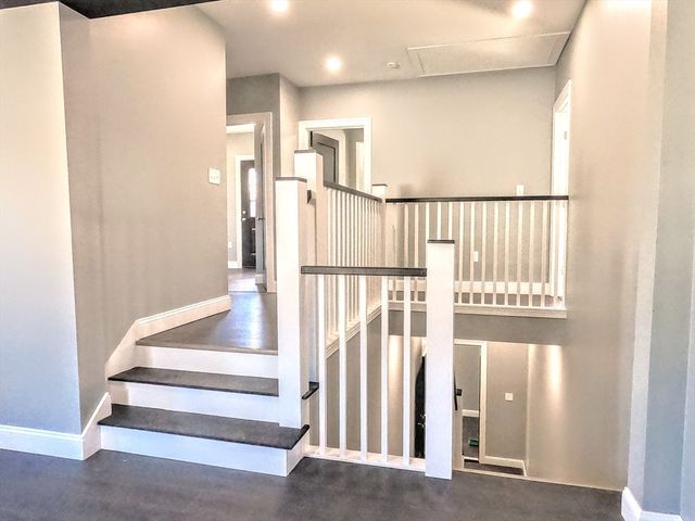 2 Sunnyside St. 2, Boston, MA 02130