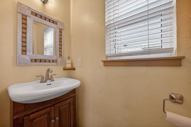 1200 Mountain View DR, Pflugerville, TX 78660