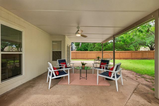 1200 Mountain View DR, Pflugerville, TX 78660