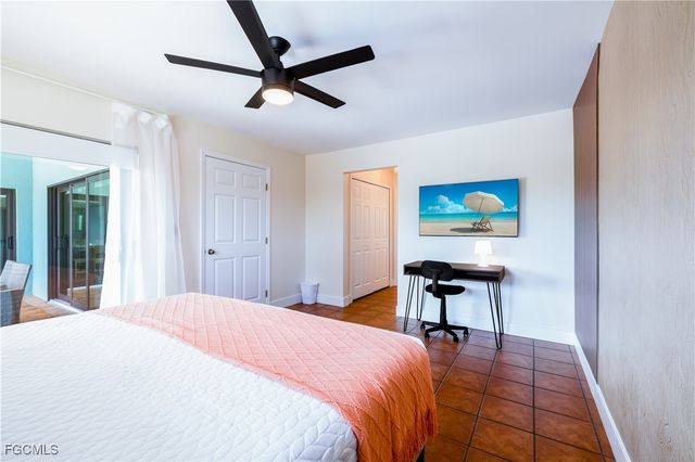 2724 SW 1st TER, Cape Coral, FL 33991