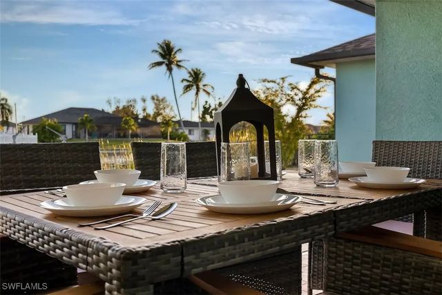 2724 SW 1st TER, Cape Coral, FL 33991