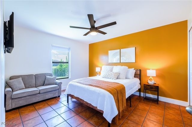 2724 SW 1st TER, Cape Coral, FL 33991