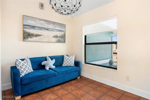 2724 SW 1st TER, Cape Coral, FL 33991