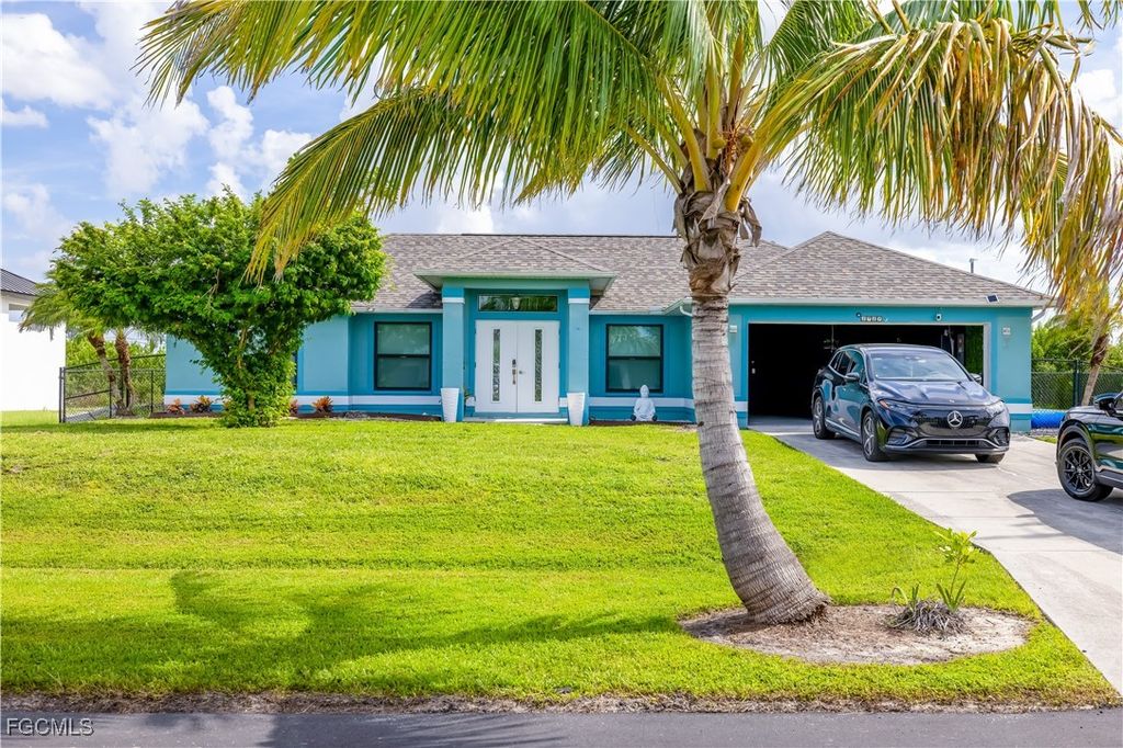 2724 SW 1st TER, Cape Coral, FL 33991