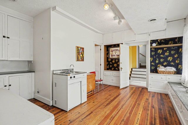 2160 Center Avenue, Bay City, MI 48708