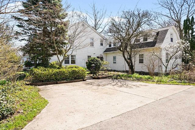 2160 Center Avenue, Bay City, MI 48708