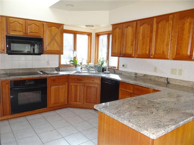 77 Evergreen Avenue, Elmira, NY 14905