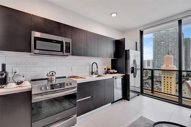 398 NE 5th St 1407, Miami, FL 33132