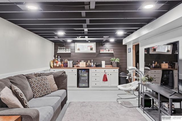 153 S Luther Road, Fremont, NE 68025