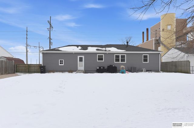 153 S Luther Road, Fremont, NE 68025