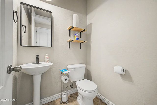 330 S AARON --, Mesa, AZ 85208