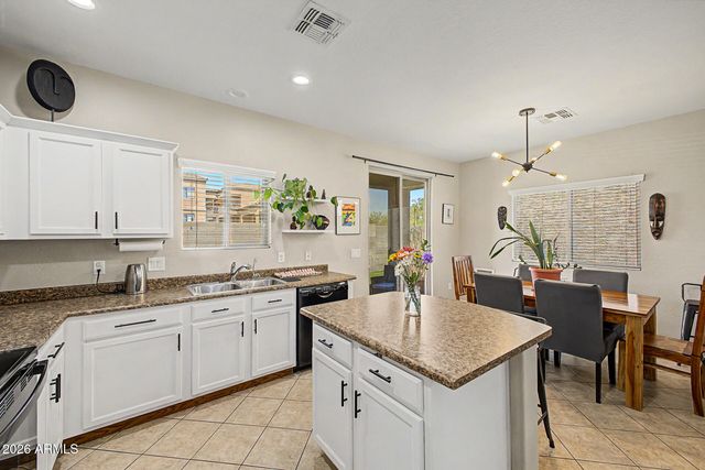 330 S AARON --, Mesa, AZ 85208