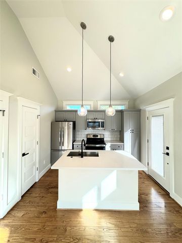 435 Oxford Street A, Houston, TX 77007