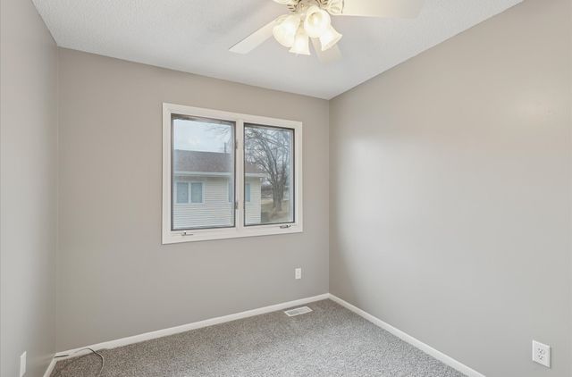 248 Holiday Circle 37, West Des Moines, IA 50265