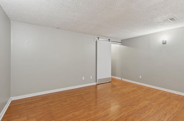 248 Holiday Circle 37, West Des Moines, IA 50265