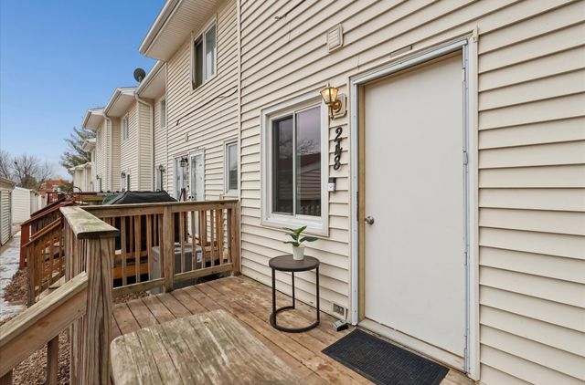 248 Holiday Circle 37, West Des Moines, IA 50265