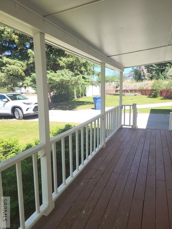 Image 15 of property listing at 560 N Front Street, Arco, ID 83213
