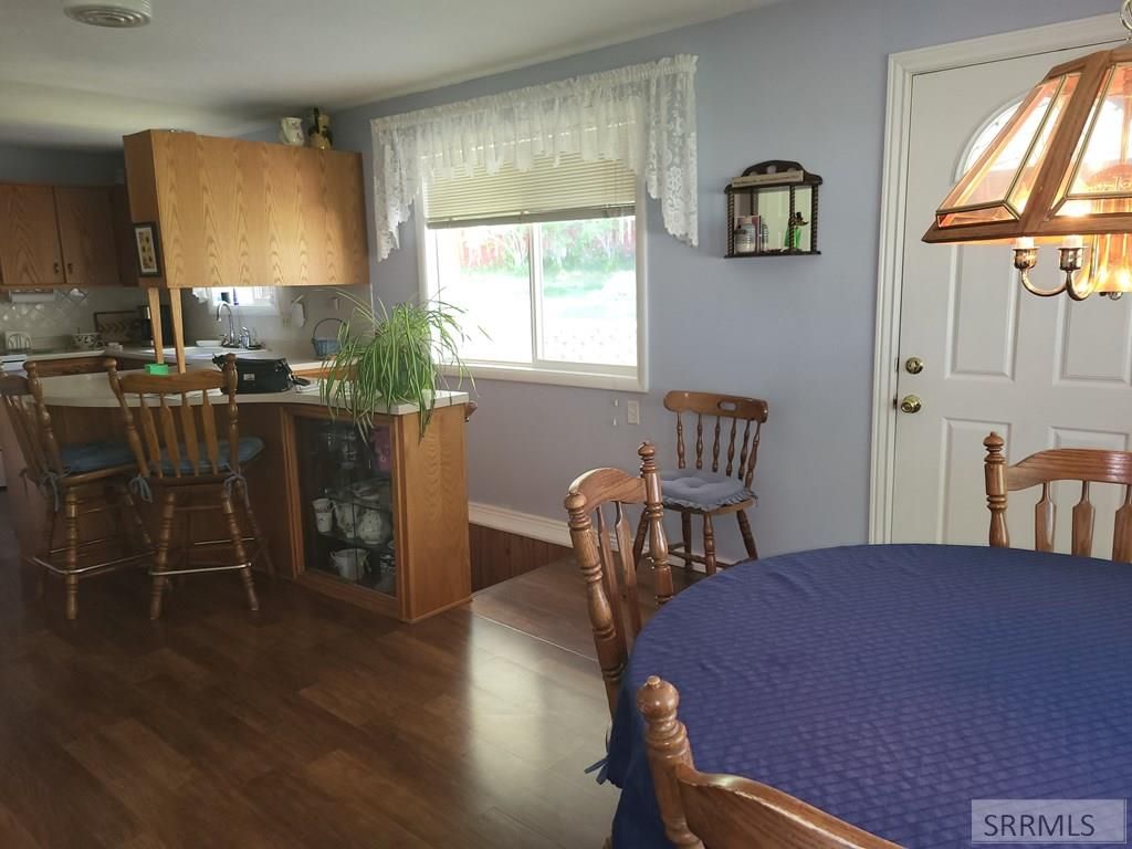 Image 22 of property listing at 560 N Front Street, Arco, ID 83213