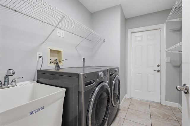 1450 STRADA D ORO, Venice, FL 34292