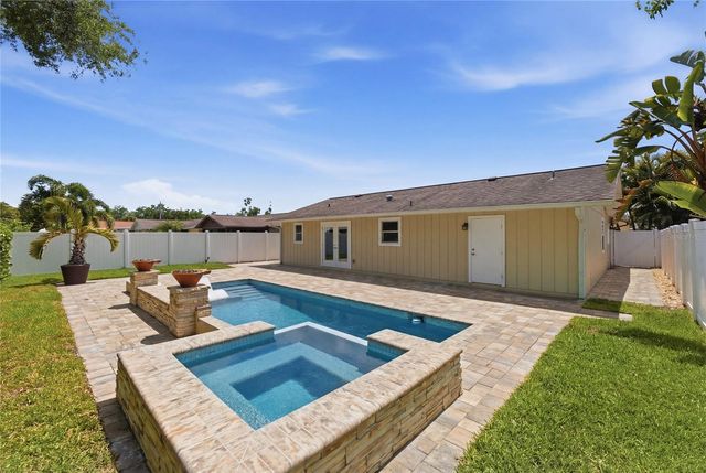 1450 STRADA D ORO, Venice, FL 34292