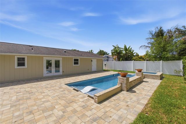 1450 STRADA D ORO, Venice, FL 34292