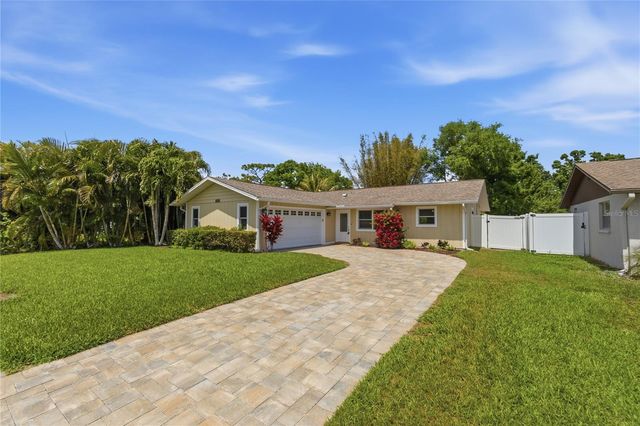 1450 STRADA D ORO, Venice, FL 34292