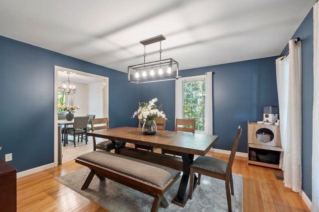 24 Wilson Rd, Londonderry, NH 03053