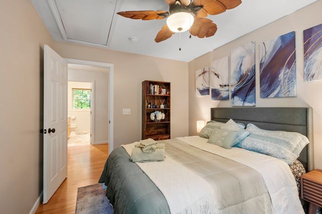 24 Wilson Rd, Londonderry, NH 03053