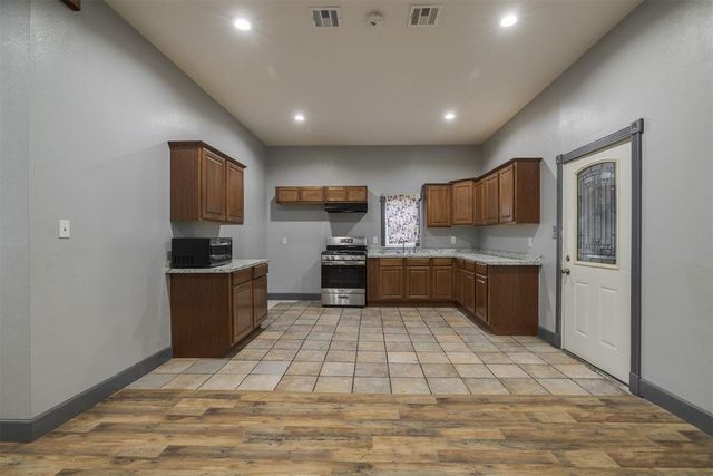 2609 SW 28th Street, Oklahoma City, OK 73108