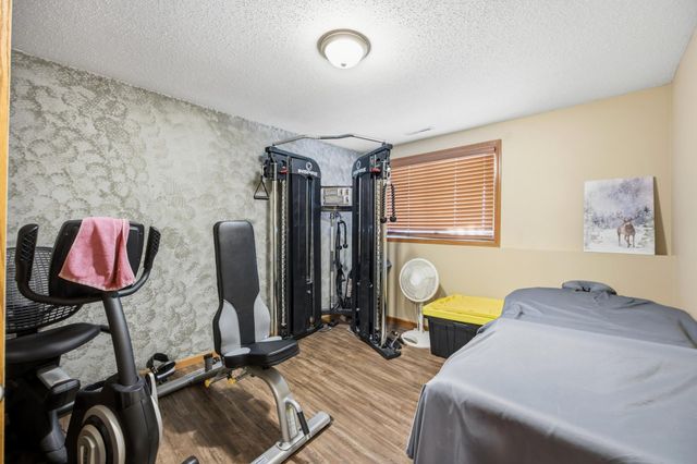 3316 35th Avenue S, Fargo, ND 58104