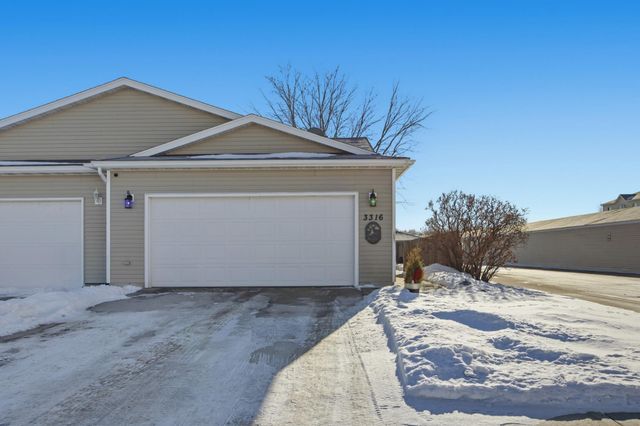 3316 35th Avenue S, Fargo, ND 58104