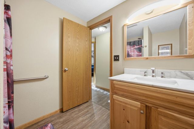 3316 35th Avenue S, Fargo, ND 58104