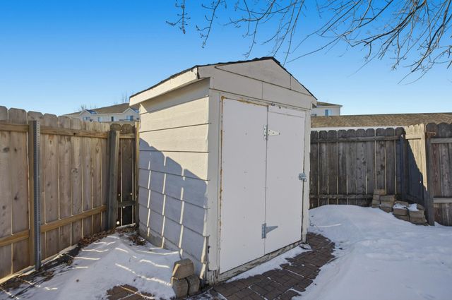 3316 35th Avenue S, Fargo, ND 58104