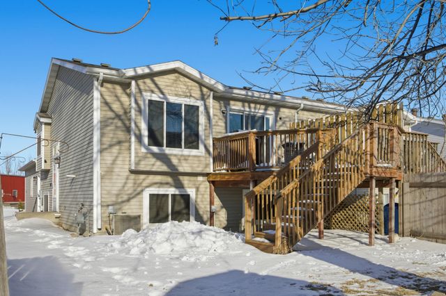 3316 35th Avenue S, Fargo, ND 58104