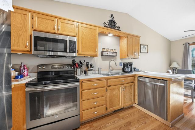 3316 35th Avenue S, Fargo, ND 58104