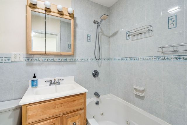 112 Pinckney Street 4, Boston, MA 02114