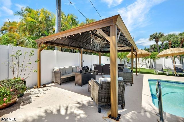 4830 Coquina RD, Fort Myers Beach, FL 33931