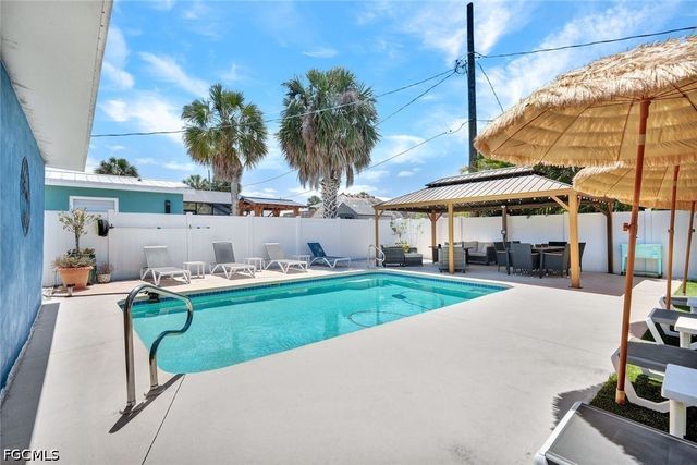 4830 Coquina RD, Fort Myers Beach, FL 33931