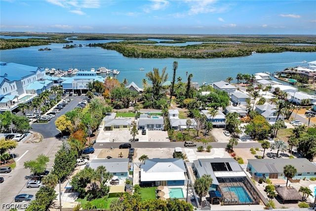 4830 Coquina RD, Fort Myers Beach, FL 33931