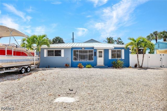 4830 Coquina RD, Fort Myers Beach, FL 33931