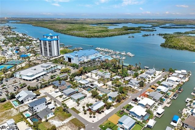 4830 Coquina RD, Fort Myers Beach, FL 33931